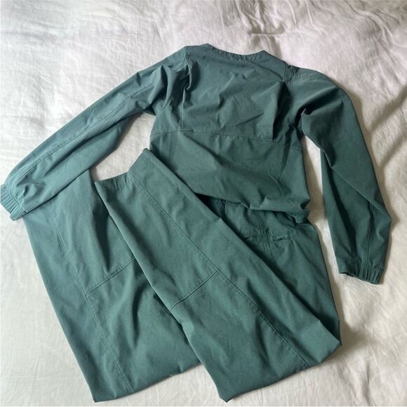 Lululemon Ventlight Jumpsuit - Picture 4 of 5